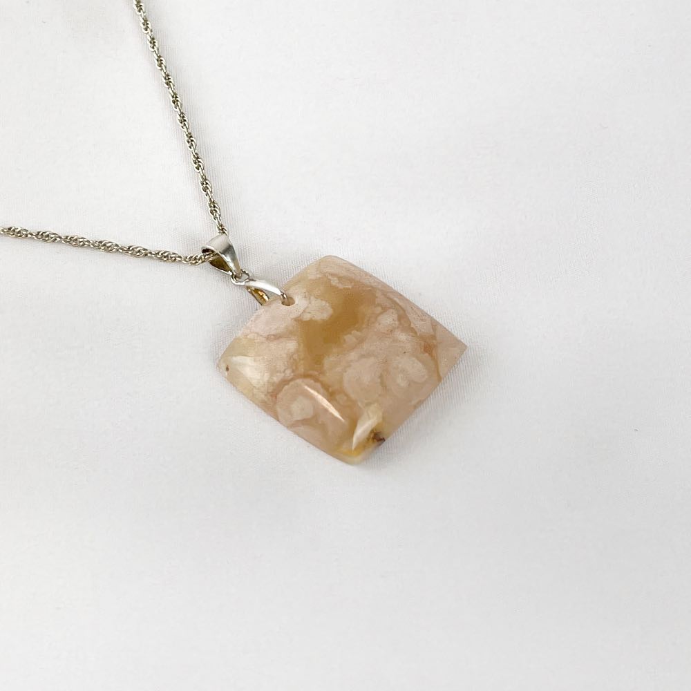 Pendentif Agate Fleur de Cerisier