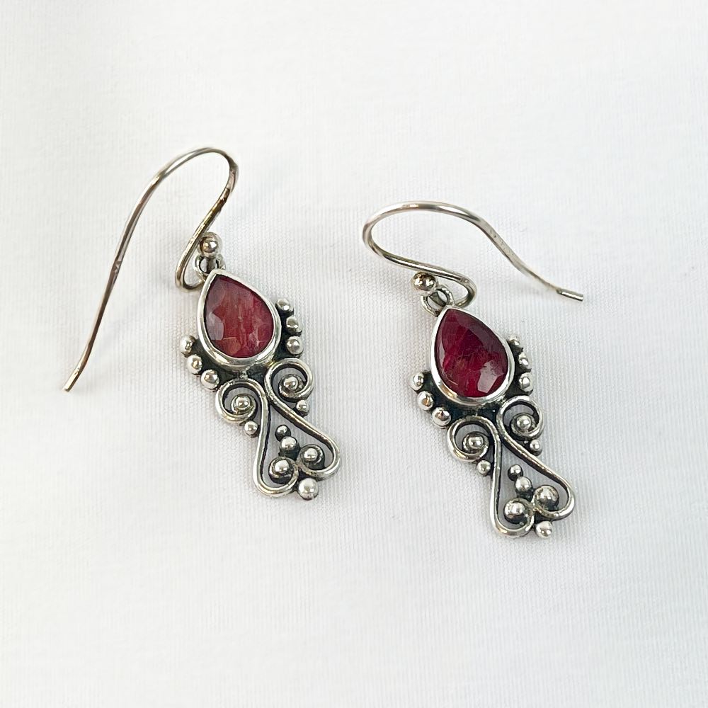 Boucle d'oreille Rubis