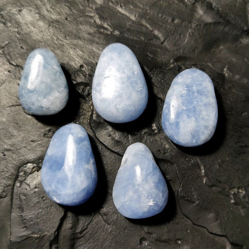 Calcite bleue : vertus, chakras et rechargement